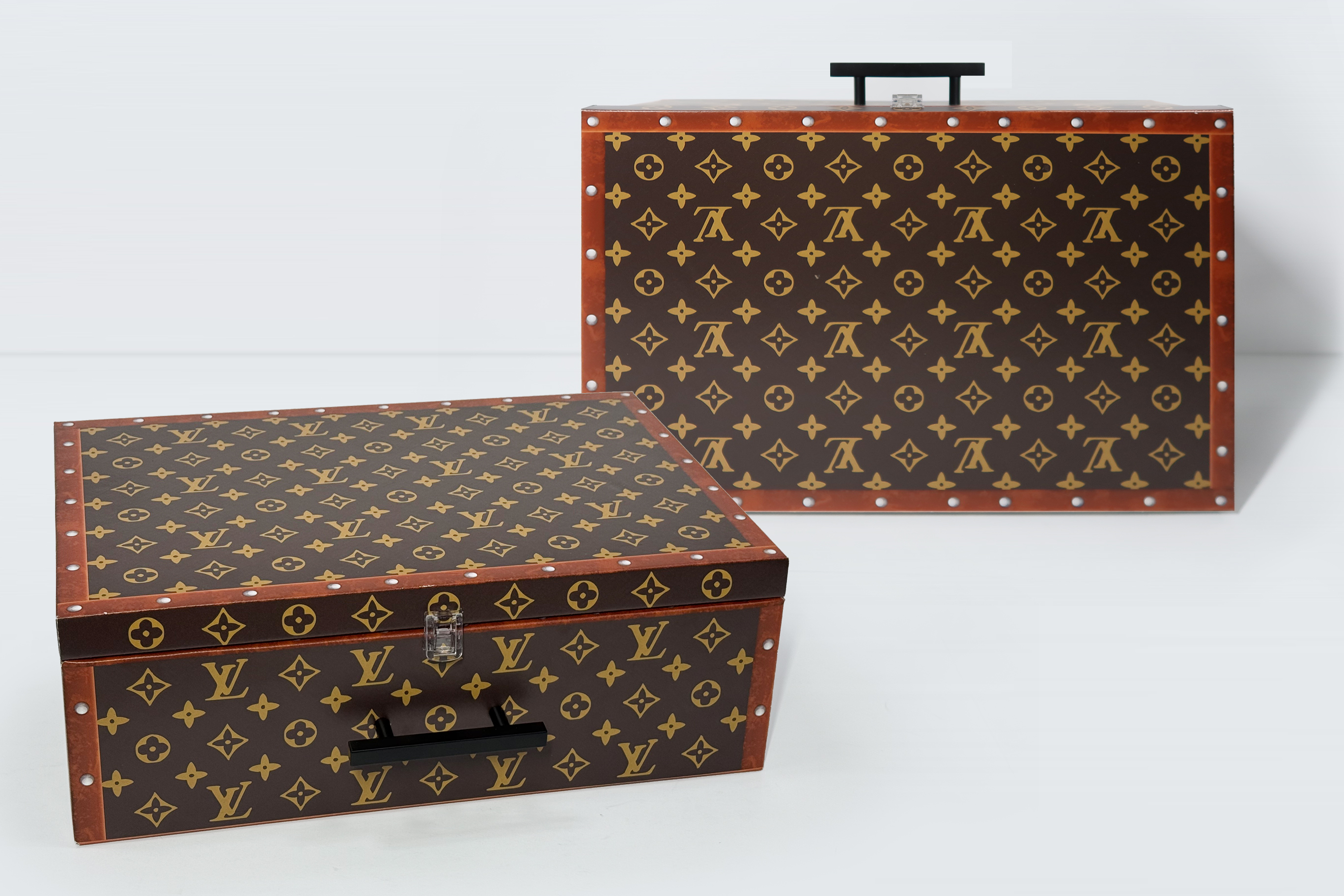 Keepsake Products USA Introduces Premium Suitcase-Style Packaging Made with 100% FSC® Certified Corrugated