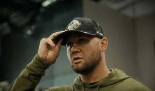 Flexfit Partners with MMA Legend Robbie Lawler